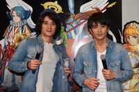 左から斉藤慶太、斉藤祥太。