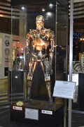 「ターミネーター」のT-800。