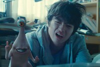 「寄生獣」 (c)2014 映画「寄生獣」製作委員会