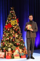 クリスマスツリーとリッツと長谷川博己。