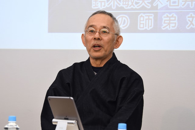 2016年12月6日、「ジブリの仲間たち」の刊行を記念したトークイベントに出席した鈴木敏夫。