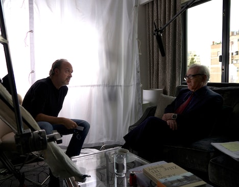 「ヒッチコック／トリュフォー」メイキングカットより、マーティン・スコセッシ（右）。