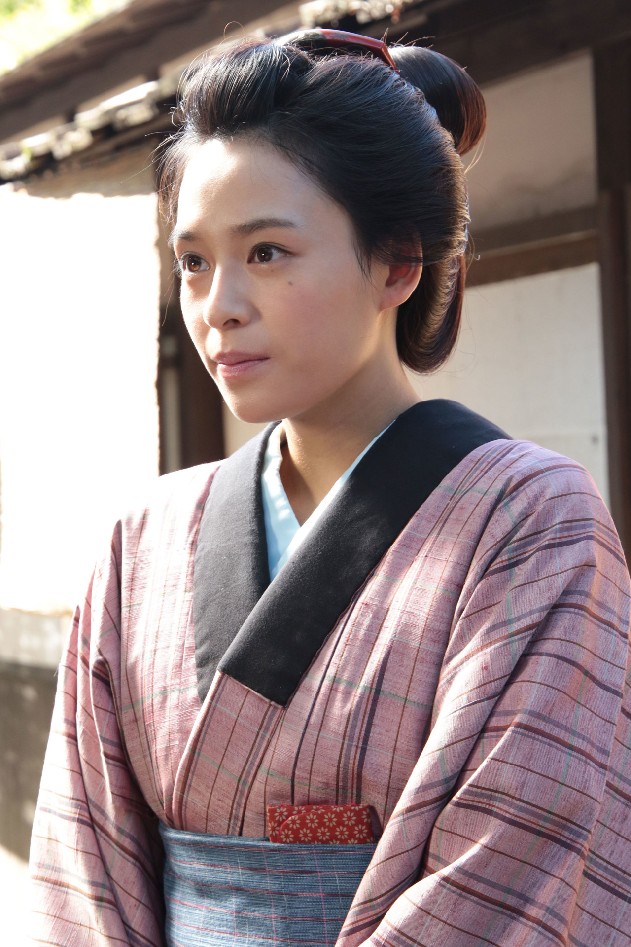 ドラマ「猫忍」で幸を演じる大沢ひかる。