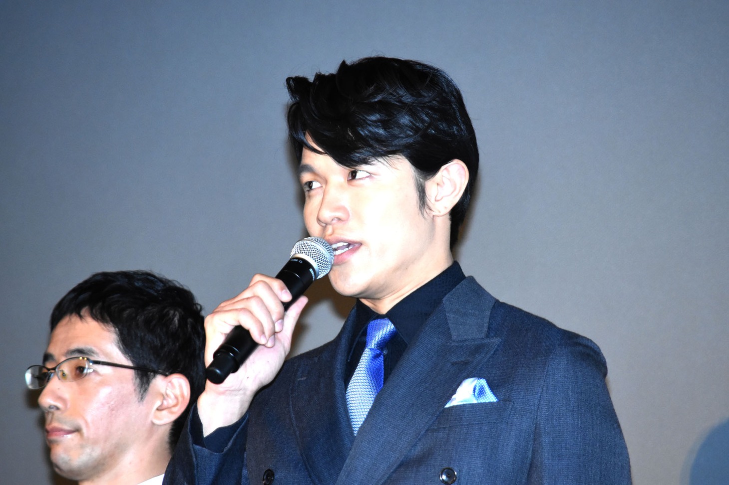 鈴木亮平