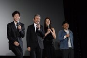 「闇金ドッグス4」初日舞台挨拶の様子。