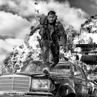 「マッドマックス 怒りのデス・ロード」モノクロ版の4DX上映が決定