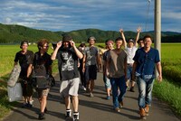 「ろくでなし」クランクアップ時の様子。