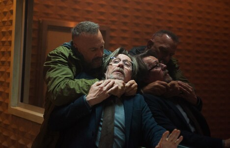 「クリミナル 2人の記憶を持つ男」