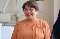 綾子の友人・大杉聡子を演じる藤田弓子。