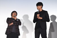 「ぼくは明日、昨日のきみとデートする」初日舞台挨拶の様子。