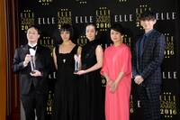 エル シネマ大賞2016授賞式にて、左から深田晃司、菅原小春、黒木華、坂井佳奈子、ハリー杉山。