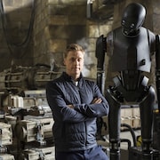 スター・ウォーズ「ローグ・ワン」、新ドロイドK-2SO撮影の裏側捉えた特別映像