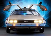 1/8スケールのデロリアン。