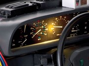 1/8スケールのデロリアンのダッシュボード。