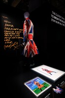 「DAVID BOWIE is」会場の展示物。
