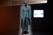 「DAVID BOWIE is」会場の展示物。