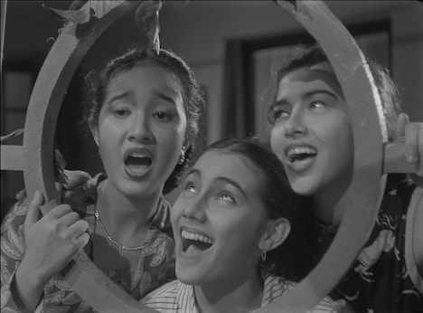 「三人姉妹（デジタル修復版）」