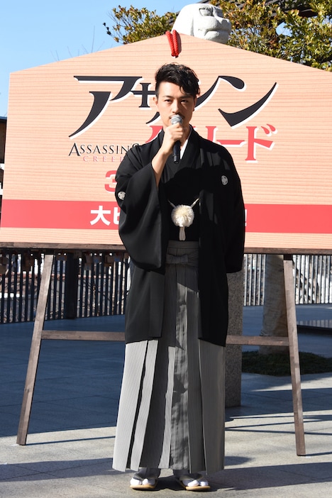 袴を着てイベントに臨んだ斎藤工。