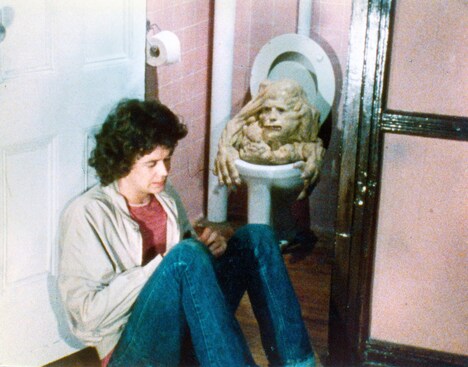 「バスケットケース」 (c)1981 The Basket Case Co. All rights reserved.