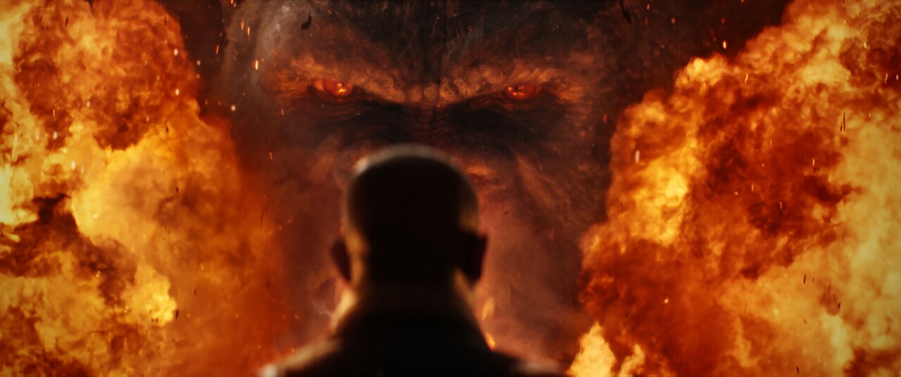 猛火の中からこんにちは、トムヒ主演「キングコング：髑髏島の巨神」予告公開