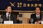 左から浅野忠信、窪塚洋介。