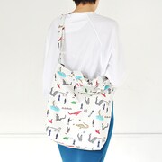 「シン・ゴジラ」×鬼頭祈 キャンバスショルダートート（3780円）