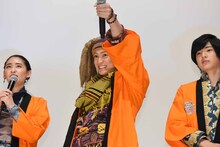 南羽翔平（中央）