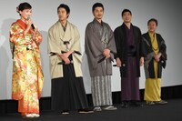 「本能寺ホテル」初日舞台挨拶の様子。