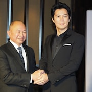 福山雅治、ジョン・ウー「追捕」のアクションシーンで白い鳩飛び感動