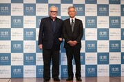 左からマーティン・スコセッシ、村上茂則氏。