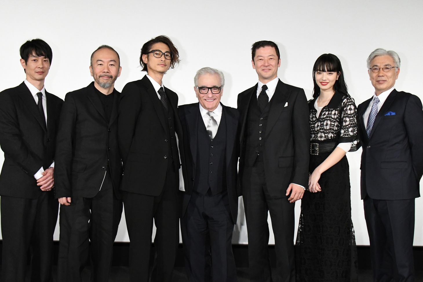 左から加瀬亮、塚本晋也、窪塚洋介、マーティン・スコセッシ、浅野忠信、小松菜奈、イッセー尾形。