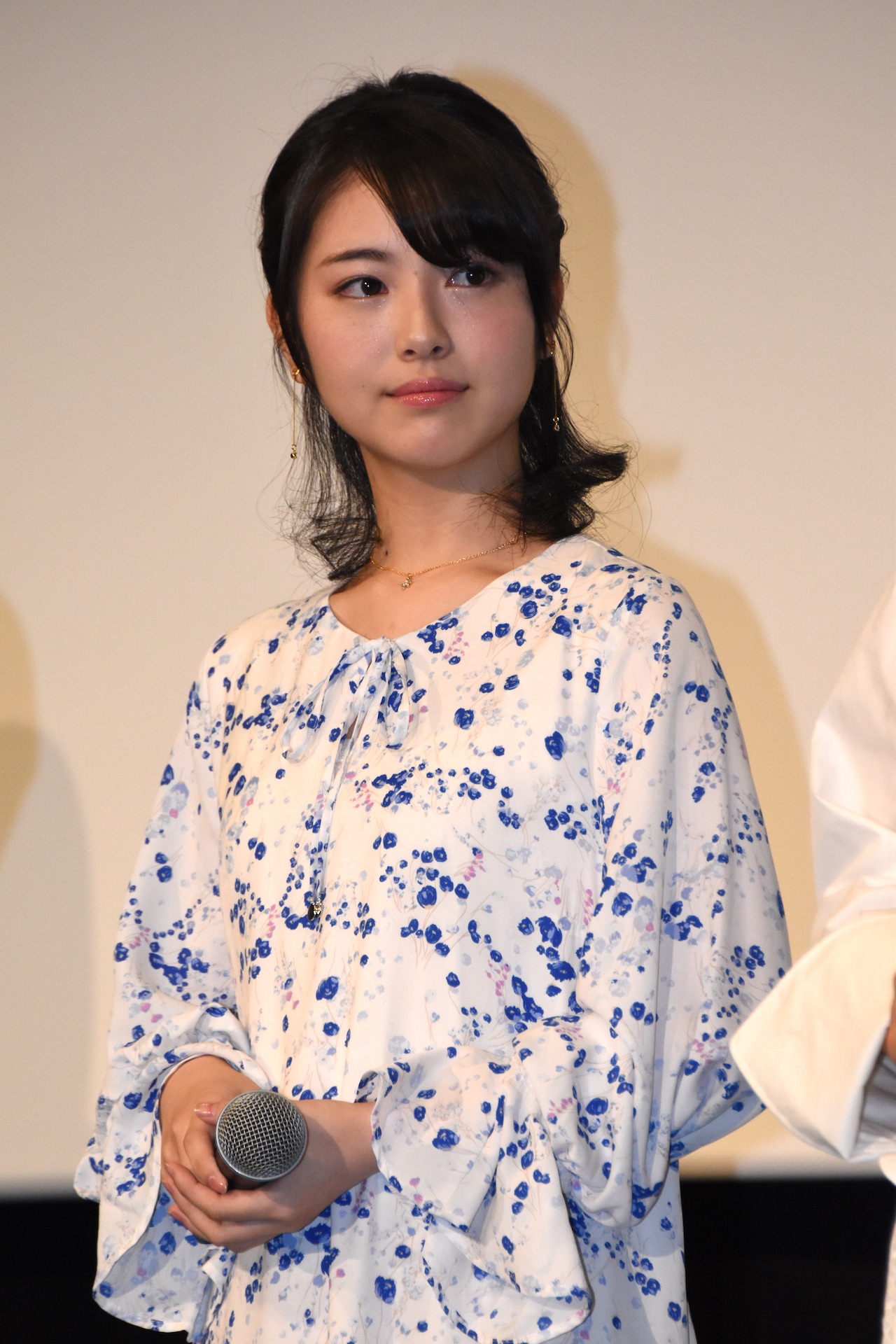 浜辺美波