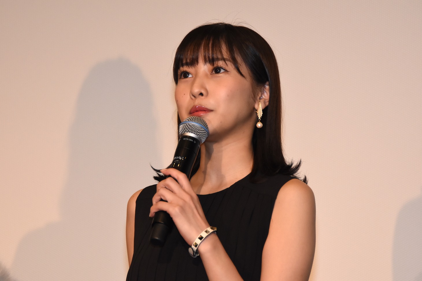 佐野ひなこ