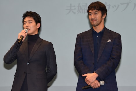 左から工藤阿須加、阿部寛。