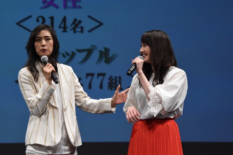 左から天海祐希、早見あかり。