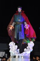 ドクター・ストレンジのフィギュア。