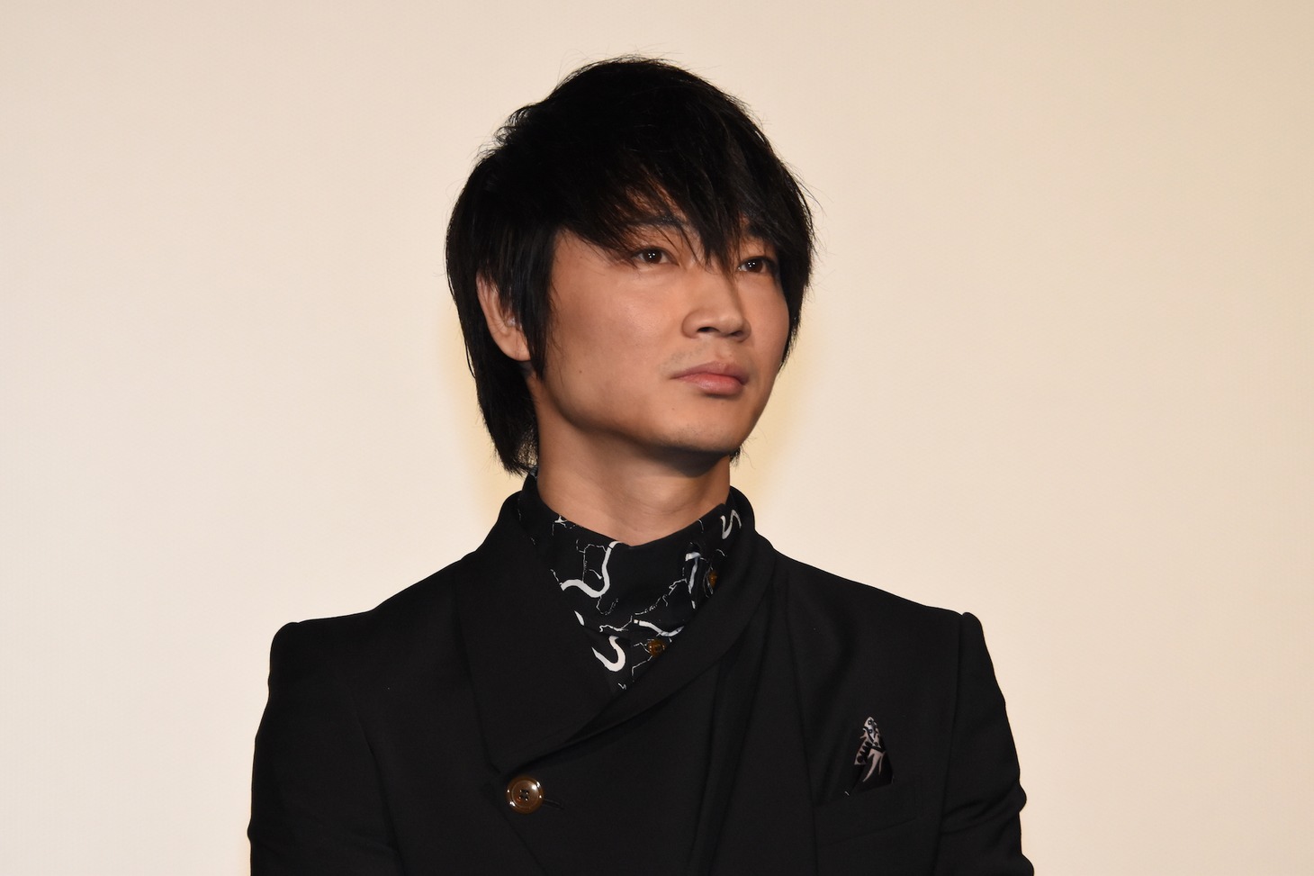 綾野剛
