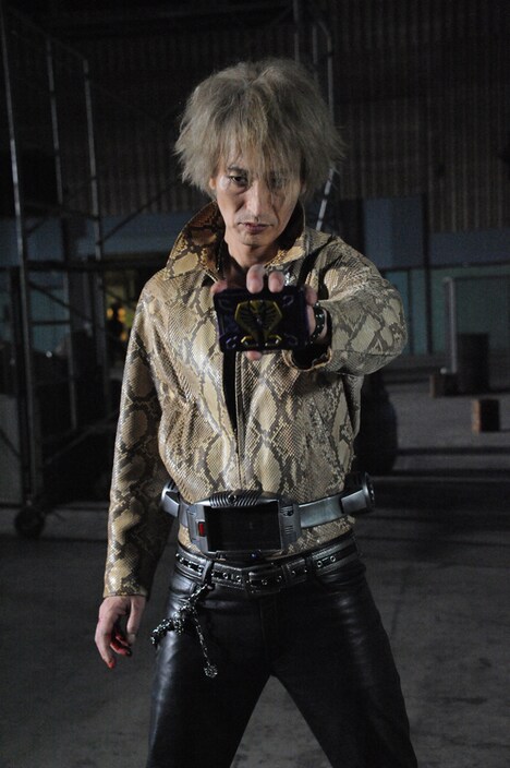 「『仮面ライダーブレイブ』～Surviveせよ！復活のビーストライダー・スクワッド～」