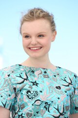 C・ムンジウ「エリザのために」出演女優のコメント到着、「誰もが共感できる物語」