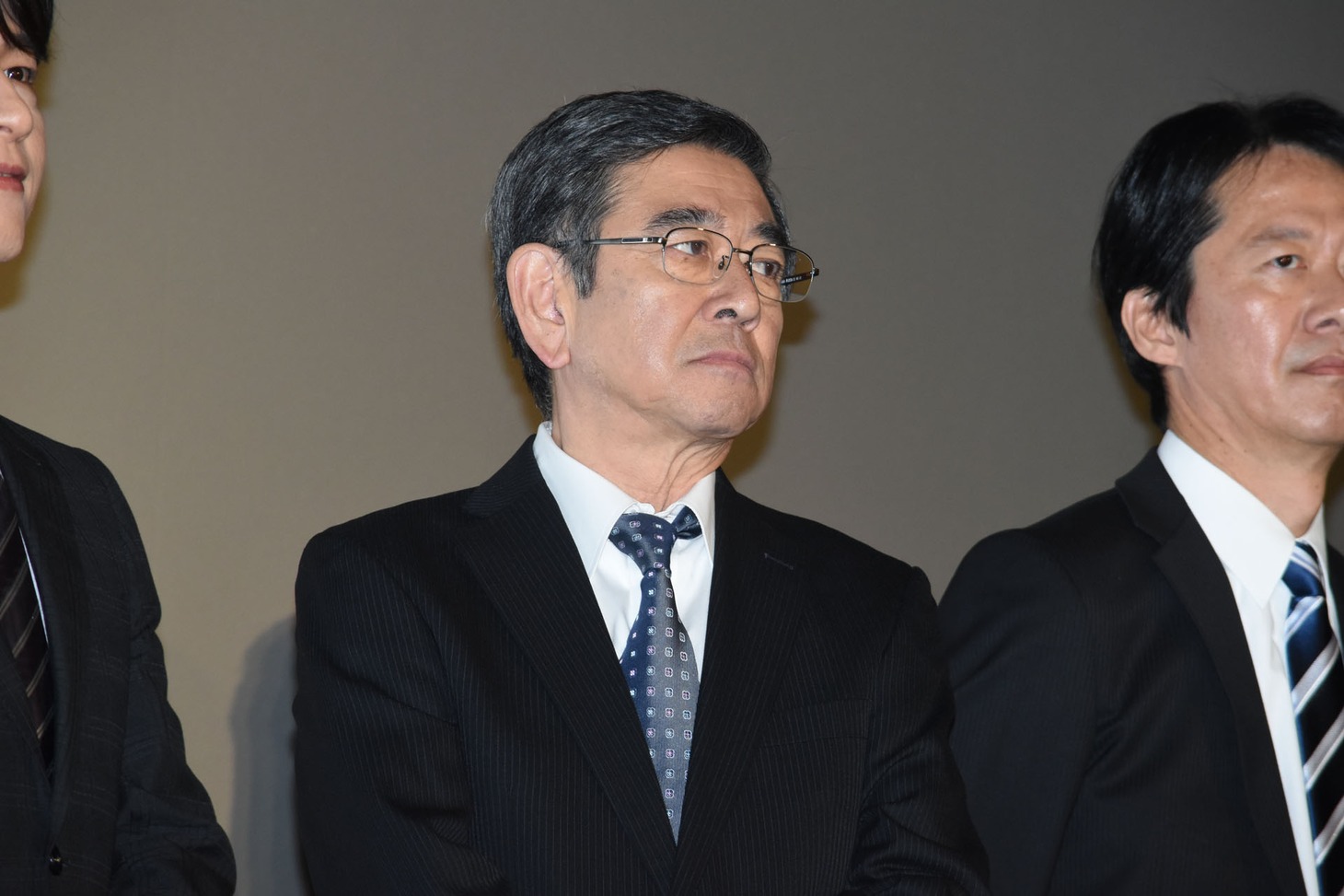 石坂浩二
