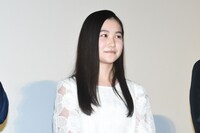 山口まゆ