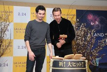 左からデイミアン・チャゼル、ライアン・ゴズリング。