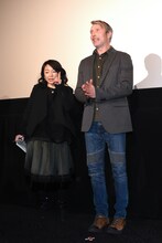 マッツ・ミケルセン（右）