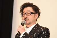 監督の兼重淳。