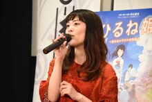 「デイ・ドリーム・ビリーバー」を歌唱する高畑充希。