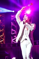 「Dance with Devilsスペシャルコンサート『ダブルカーテン・コール』」の様子。