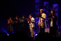 「Dance with Devilsスペシャルコンサート『ダブルカーテン・コール』」の様子。