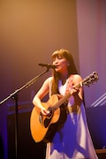 「君と100回目の恋」ライブイベントの様子。