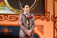 ルミエール役の成河。