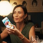 ジョブズから着信あり?スマホ巡る秘密と疑惑描く「おとなの事情」本編映像